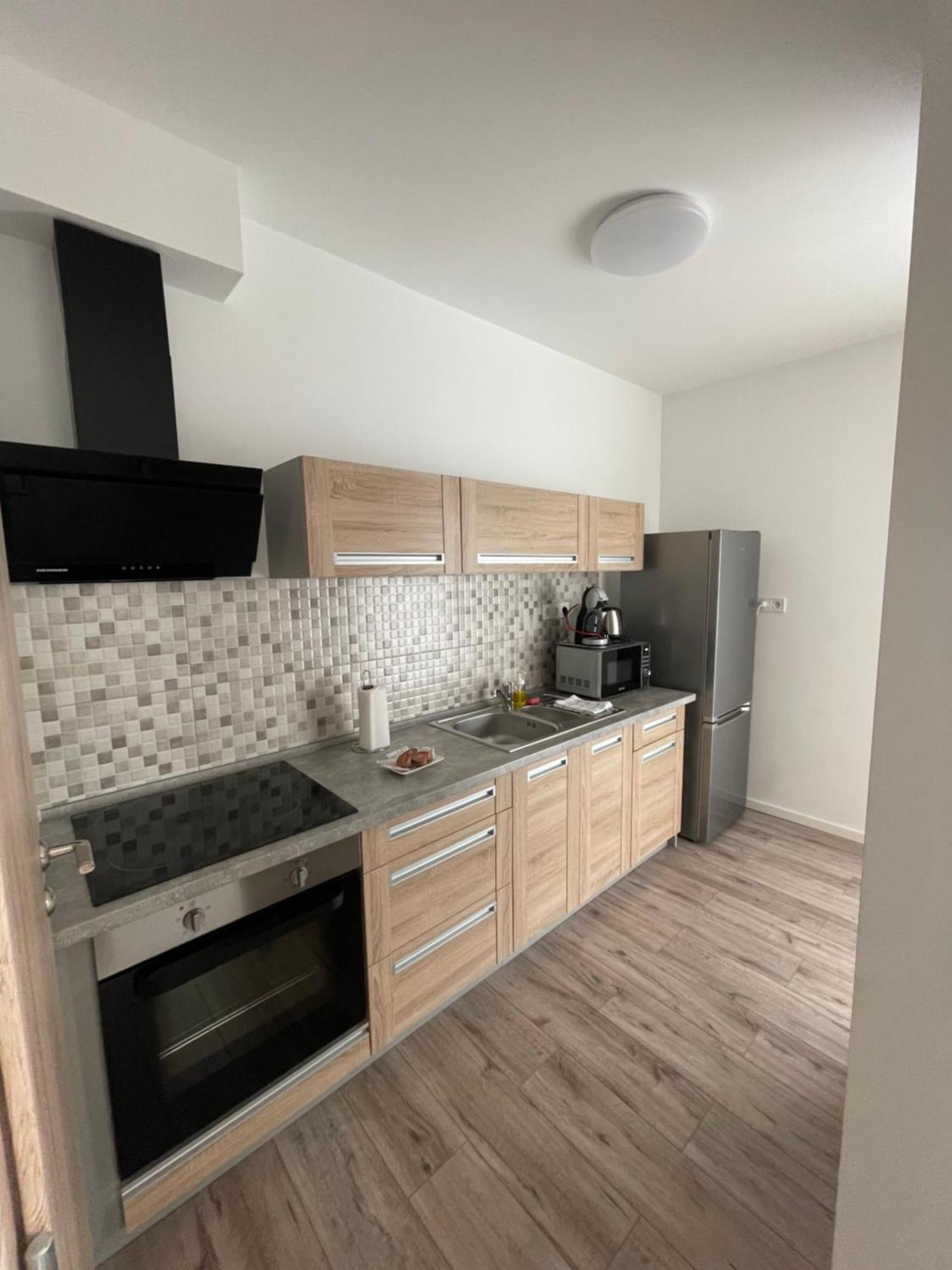 Paskom Apartmanhaz Nyergesujfalu Екстер'єр фото